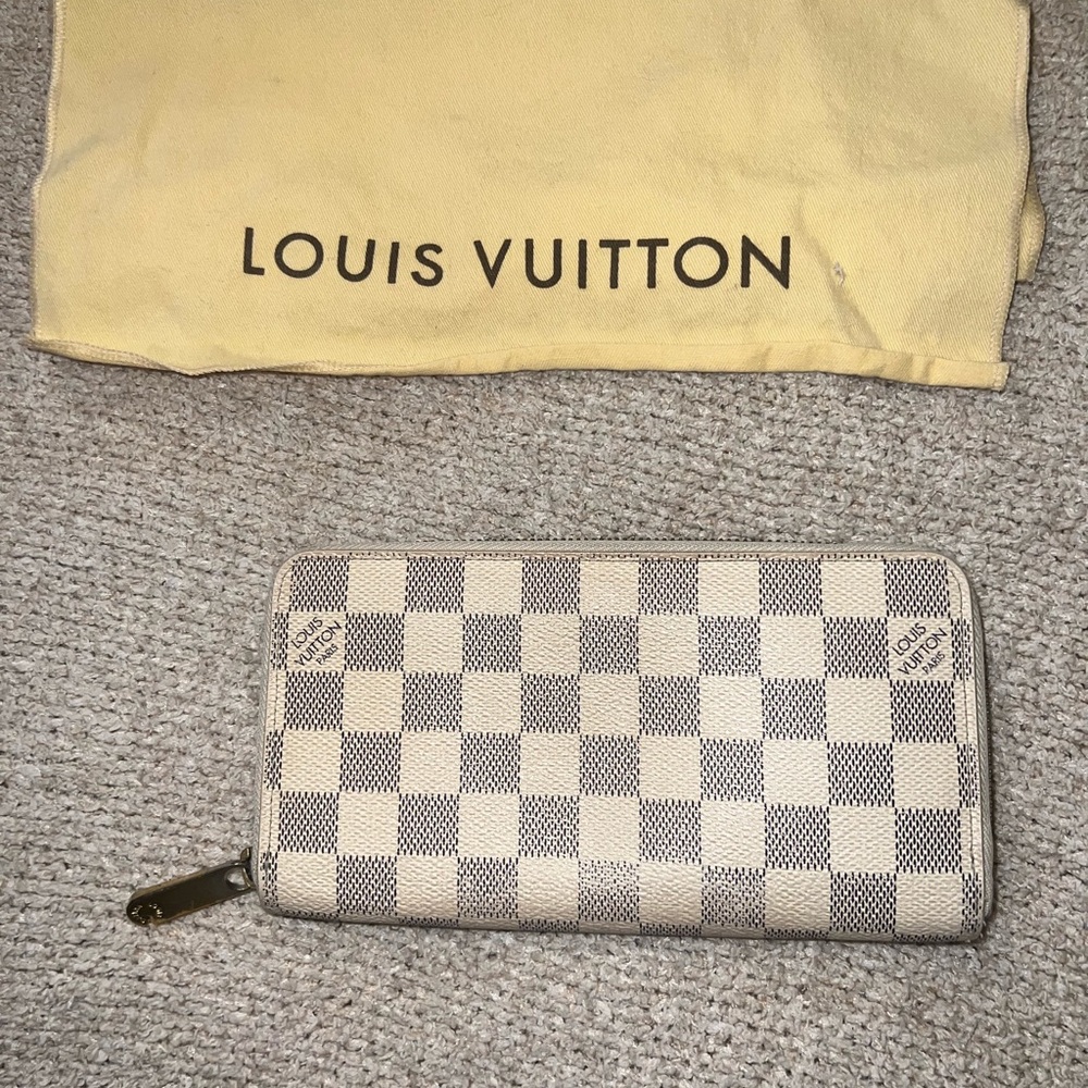 Authentic Louis Vuitton Damier Azur zip wallet